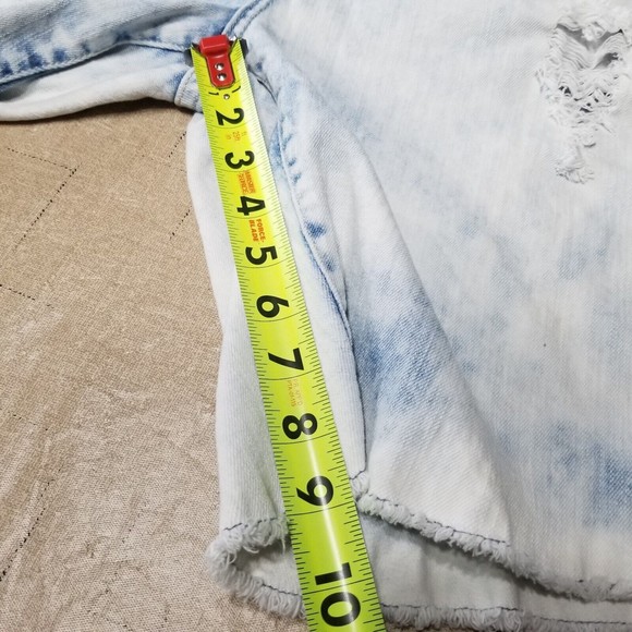 Carbon Men Jean Shorts Blue Size 32 Denim Distressed Frayed Hems Light Wash - Picture 7 of 8